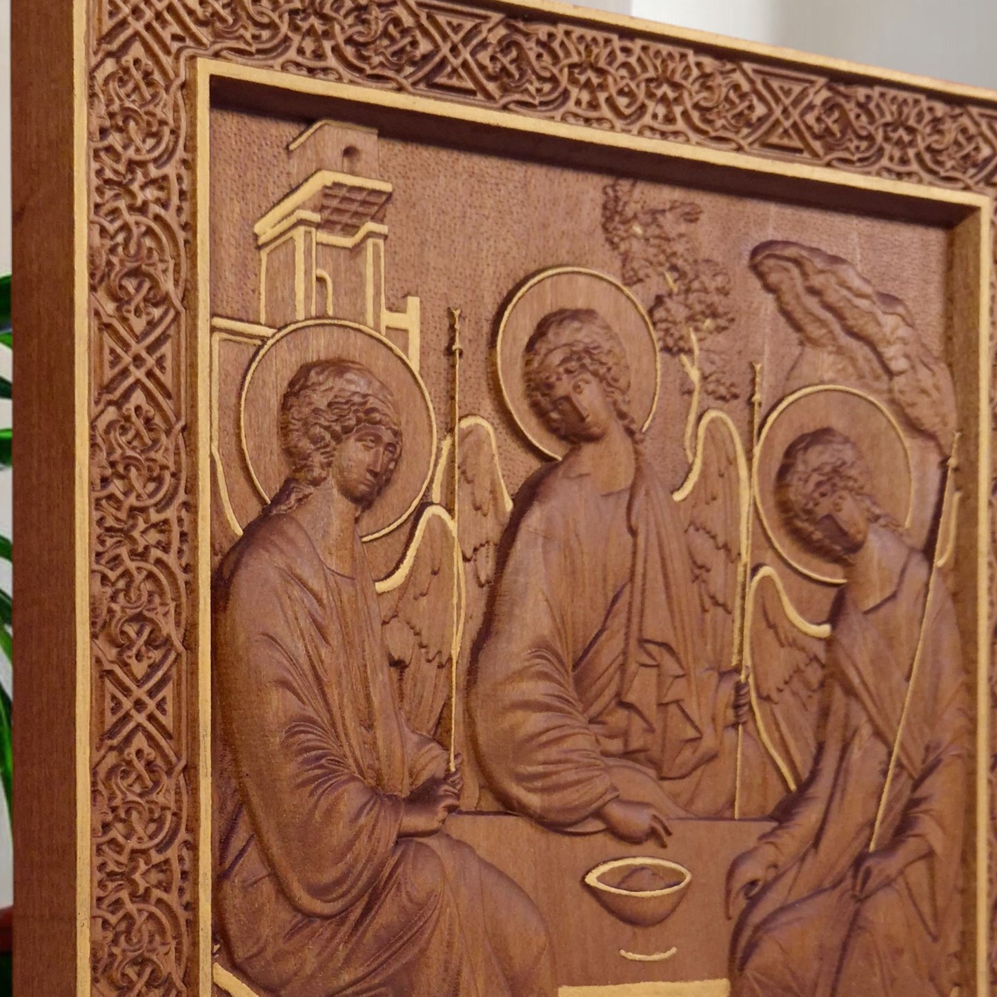 Αγία Τριάδα Ξυλόγλυπτη Εικόνα.