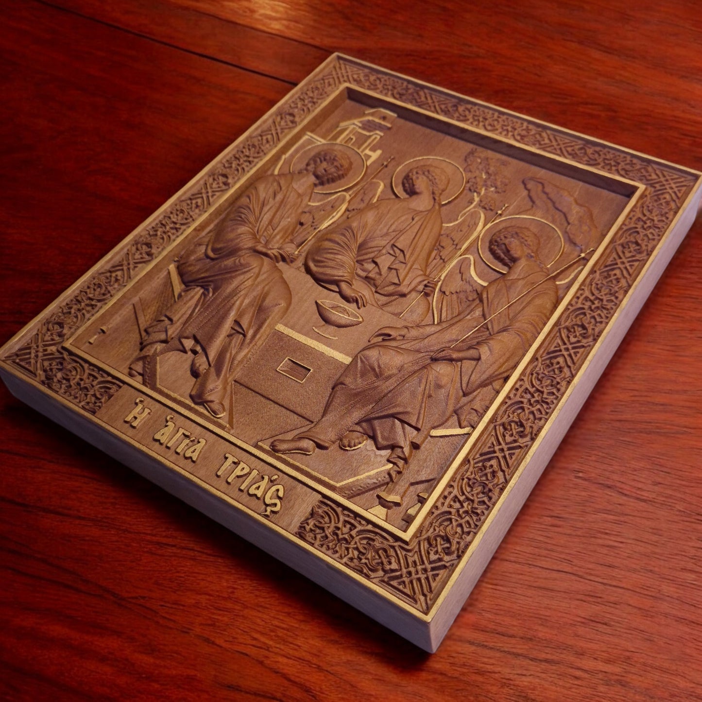 Αγία Τριάδα Ξυλόγλυπτη Εικόνα.