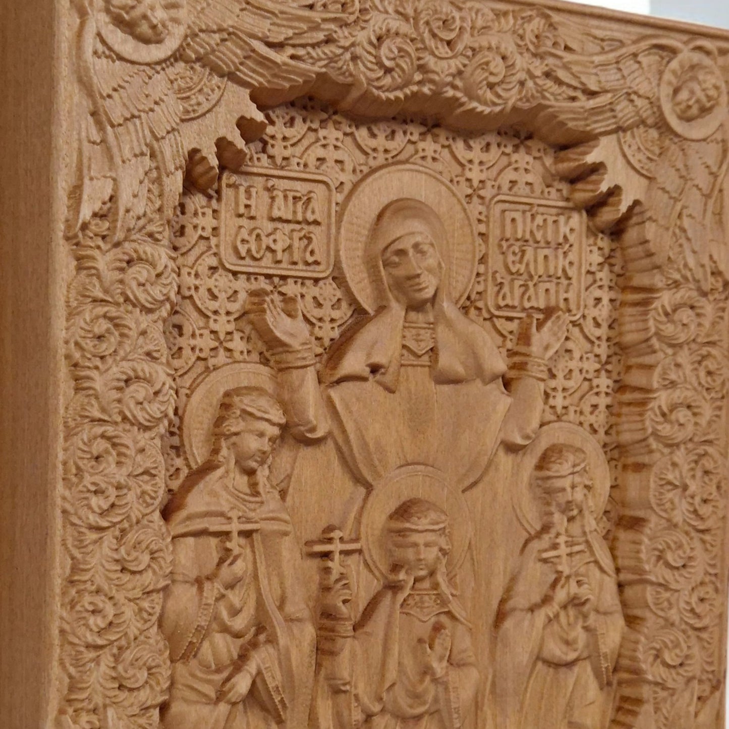 Αγίες Σοφία, Πίστη, Ελπίδα και Αγάπη Ξυλόγλυπτη Εικόνα.