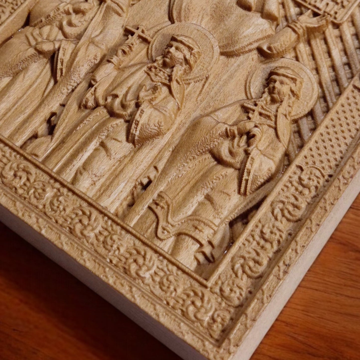 Αγίες Σοφία, Πίστη, Ελπίδα και Αγάπη Ξυλόγλυπτη Εικόνα.