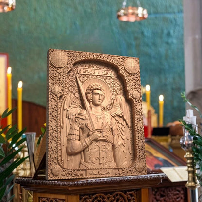 Αρχάγγελος Μιχαήλ Ξυλόγλυπτη Εικόνα.
